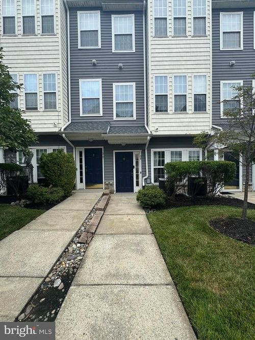36 Swan Ct, Delran, NJ, 08075-1634 | Card Image