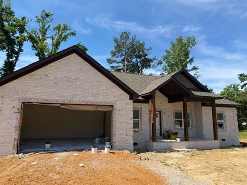 225 Chariot Ln, Savannah, TN, 38372-2028 | Card Image
