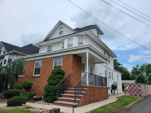122 Somerset St, Somerville, NJ, 08876-2845 | Card Image