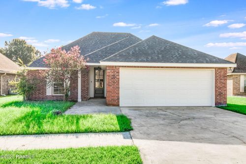 512 Wisteria Bend Cir, Carencro, LA, 70520-6263 | Card Image
