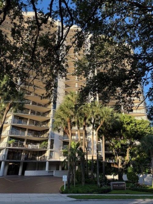 5a-2843 S Bayshore Dr, Miami, FL, 33133-6021 | Card Image