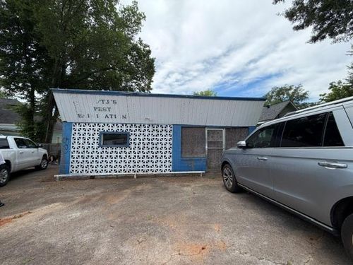 104 W. Palestine Ave., Palestine, TX, 75801 | Card Image