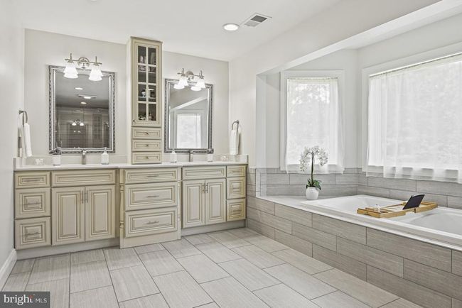 1016 Bellview Rd, House other with 5 bedrooms, 5 bathrooms and null parking in MCLEAN VA | Image 11