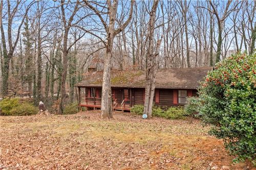 2869 Millwheel Rd, Pfafftown, NC, 27040-7429 | Card Image