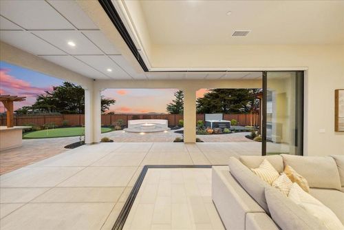 2999 Bluffs Dr, Marina, CA, 93933-5202 | Card Image
