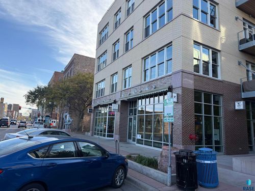 109-421 N Phillips Ave Avenue, Sioux Falls, SD, 57104 | Card Image