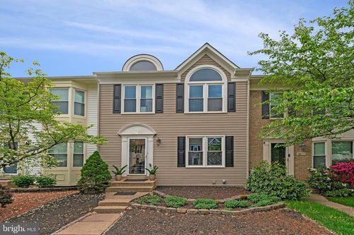 5175 Glen Meadow Dr, CENTREVILLE, VA, 20120-1399 | Card Image