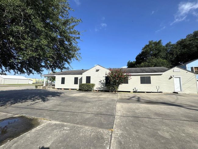 3500 Main Ave, Home with 0 bedrooms, 0 bathrooms and null parking in Groves TX | Image 10