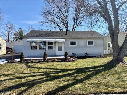 4429 Norfolk Ave, Lorain, OH, 44055-3748 | Card Image