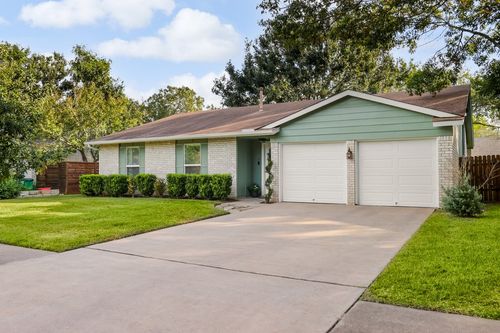 2505 Broken Oak Dr, Austin, TX, 78745-5940 | Card Image
