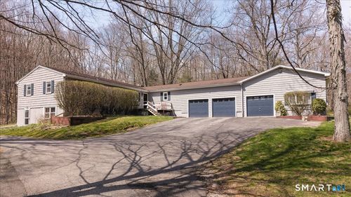 370 Quaker Farms Rd, Southbury, CT, 06488-2766 | Card Image