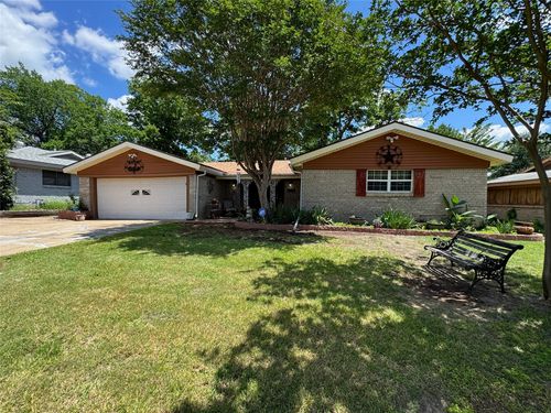 5016 Wyoming Trl, North Richland Hills, TX, 76180-7210 | Card Image