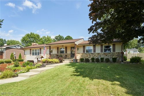 12139 Vince Dr, Doylestown, OH, 44230-9764 | Card Image