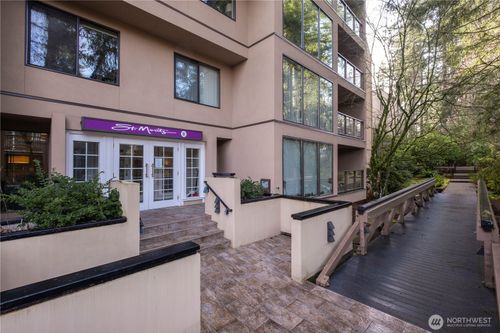 b14-15512 Country Club Dr, Mill Creek, WA, 98012-1253 | Card Image