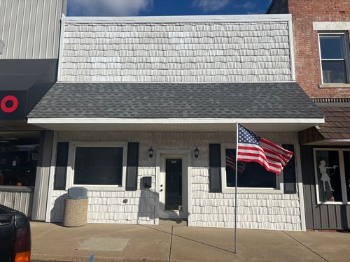 0-320 N Main St, Roanoke, IL, 61561-7515 | Card Image