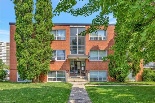 304-37 Mericourt Rd, Hamilton, ON, L8S2N5 | Card Image