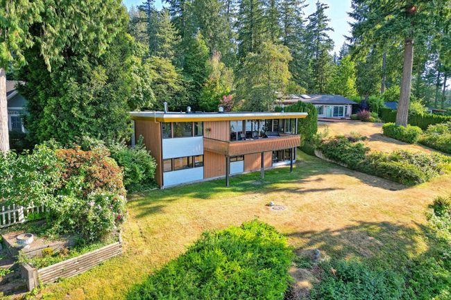 13047 Crescent Road, House other with 5 bedrooms, 2 bathrooms and 2 parking in Surrey BC | Image 7