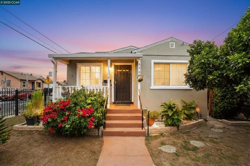 950 Blenheim St, Oakland, CA, 94603-3708 | Card Image