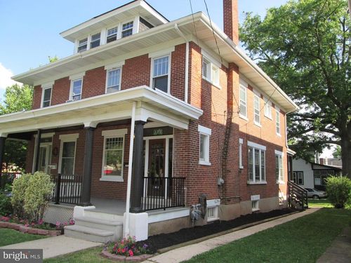 422 E 4th St, BOYERTOWN, PA, 19512-1204 | Card Image