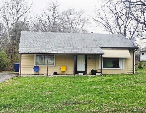 1205 Laredo Ave, Saint Louis, MO, 63138-3006 | Card Image