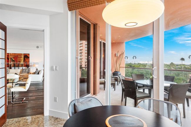 6C - 60 Edgewater Dr, Condo with 3 bedrooms, 4 bathrooms and null parking in Coral Gables FL | Image 8