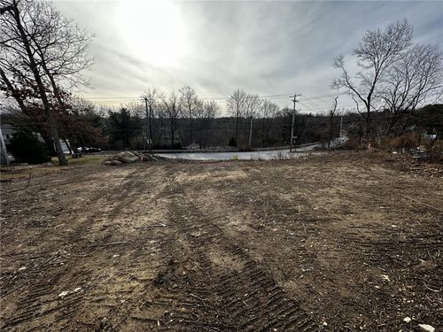 1213 Phenix Ave, Cranston, RI, 02921-1402 | Card Image