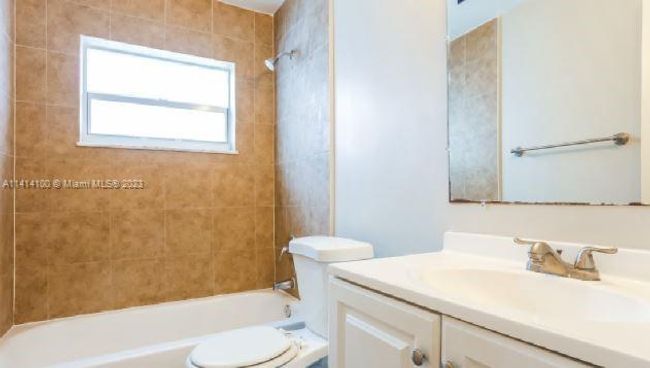 2740 Sw 7 Th St, House other with 4 bedrooms, 2 bathrooms and null parking in Fort Lauderdale FL | Image 8