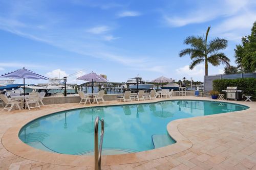 206-220 Lake Dr, Palm Beach Shores, FL, 33404-5766 | Card Image
