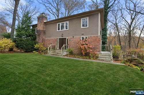 53 Pequot Rd, Ringwood, NJ, 07456-2807 | Card Image