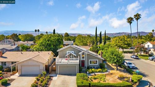 305 Virginia Dr, Livermore, CA, 94550-3921 | Card Image