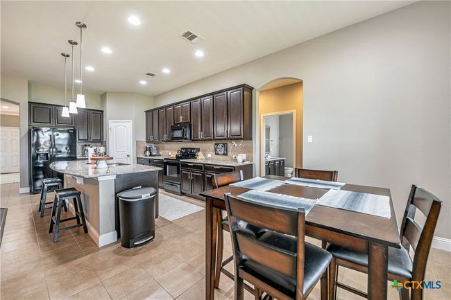 822 Old World Dr, House other with 3 bedrooms, 3 bathrooms and null parking in Harker Heights TX | Image 17