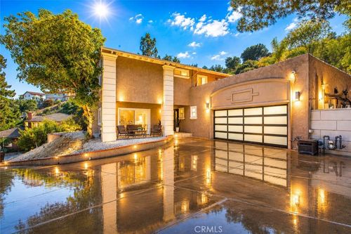 1523 Colina Dr, Glendale, CA, 91208-2410 | Card Image