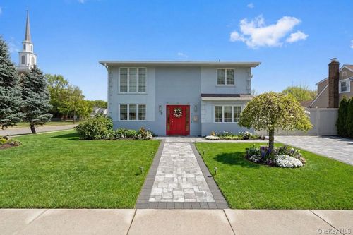 2378 5th St, East Meadow, NY, 11554-2638 | Card Image