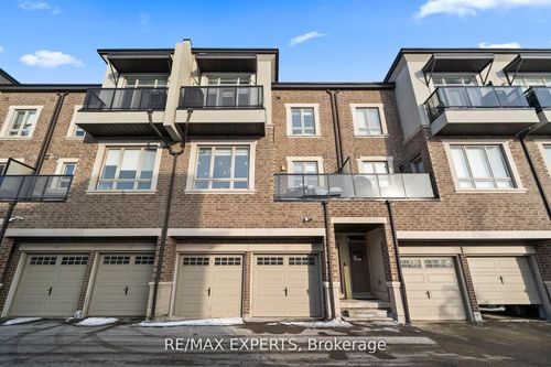 16-125 Kayla Cres, Vaughan, ON, L6A4W3 | Card Image