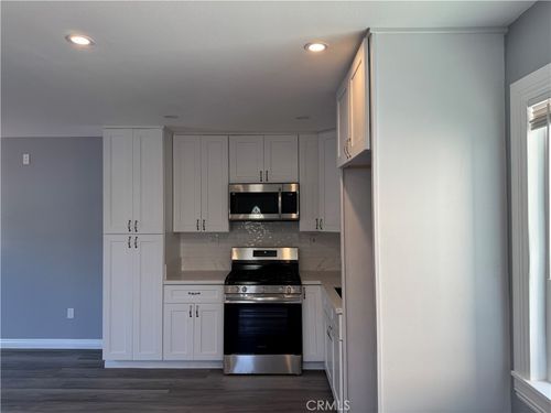 1411 N Garnsey St, Santa Ana, CA, 92706-4088 | Card Image