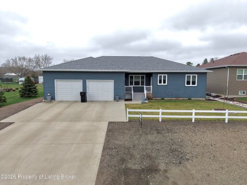 60 29th Ave Sw, Dickinson, ND, 58601-7249 | Card Image