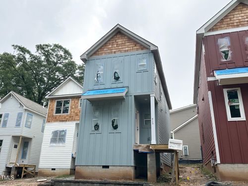 b-913 Grant St, Durham, NC, 27701-4320 | Card Image