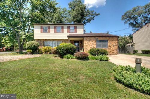 2 Clark Dr, BARRINGTON, NJ, 08007-1417 | Card Image