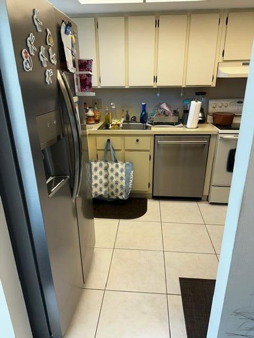 306-3186 Via Poinciana, Lake Worth, FL, 33467-1936 | Card Image