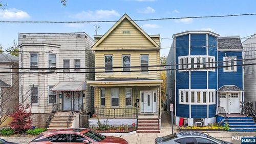 176 Boyd Ave, Jersey City, NJ, 07304-1102 | Card Image