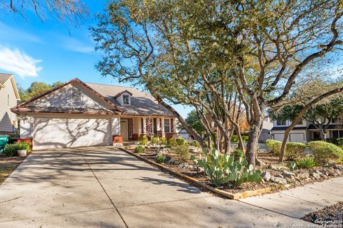 13102 Stoney Creek Dr, Universal City, TX, 78148-3200 | Card Image