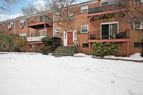 apt-7908-9 Oxford Ct, Suffern, NY, 10901-7933 | Card Image