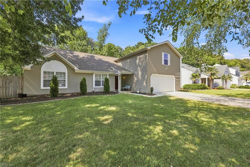 2990 Sugar Maple Dr, Virginia Beach, VA, 23453-7052 | Card Image