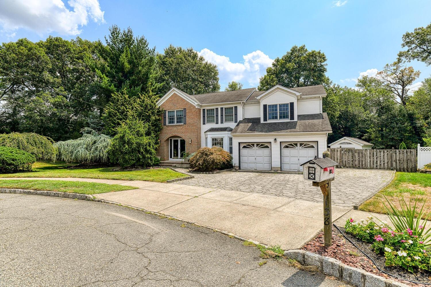 Moetz Dr, Milltown, NJ 08850