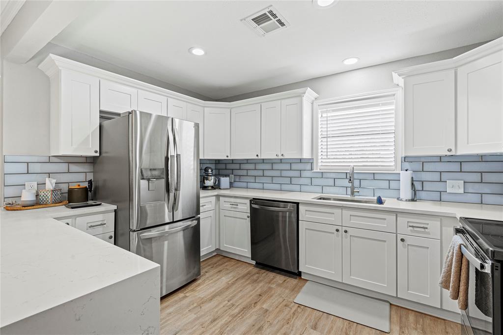 46th St, Galveston, TX 77551