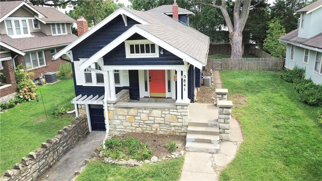 Harrison St, Kansas City, MO 64110