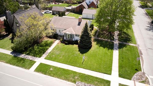108 Beverly Pl, Munster, IN, 46321-1030 | Card Image