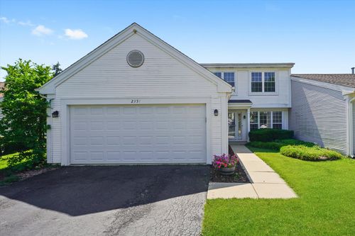 2351 Masters Ln, Round Lake Beach, IL, 60073-4139 | Card Image