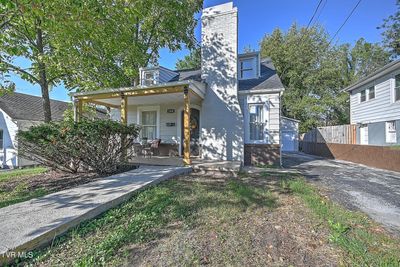 1008 Pennsylvania Avenue, House other with 3 bedrooms, 2 bathrooms and null parking in Bristol TN | Image 3