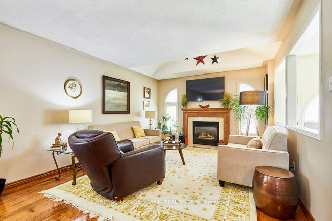 1819 Edenwood Dr, House other with 5 bedrooms, 3 bathrooms and 2 parking in Oshawa ON | Image 6